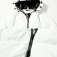 30代 メンズファッション 冬服 きれいめ カジュアル シンプル 3点コーデセット 白フード付き中綿ダウンジャケット×黒タートルネックニット×黒スリムストレッチパンツ 全身 男性 気温 度 服装 コーディネート