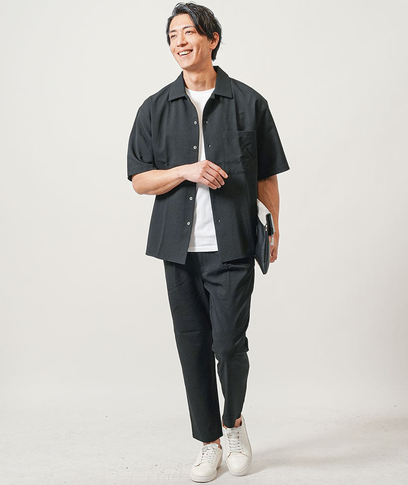 30代メンズ夏の3点コーデセット　黒半袖オープンカラーシャツ×白半袖Tシャツ×黒ストレッチイージーパンツ