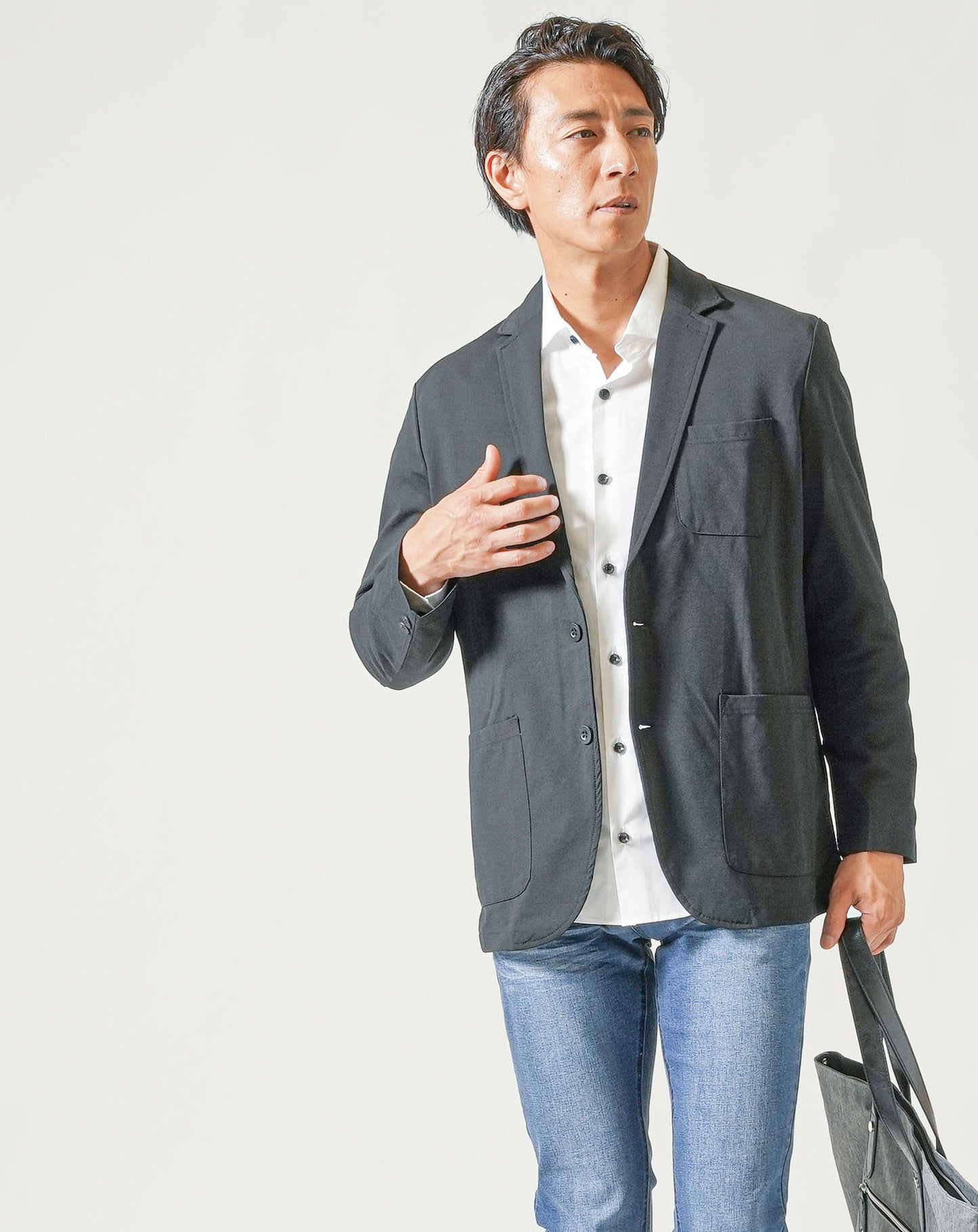 40代メンズ3点コーデセット　黒長袖テーラードジャケット×白長袖シャツ×ダークブルーストレッチデニムパンツ 日本製