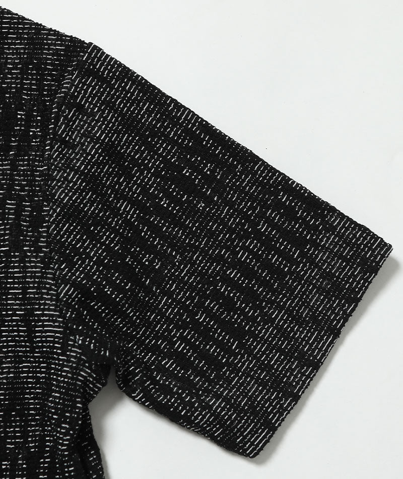 変わり編みジャガードデザイン半袖クルーネックＴシャツ