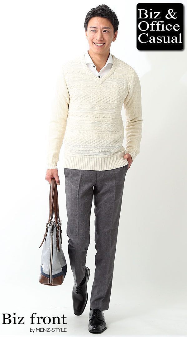 ホワイトケーブル編みニットセーター×ホワイトシャツ biz16-17aw_2337
