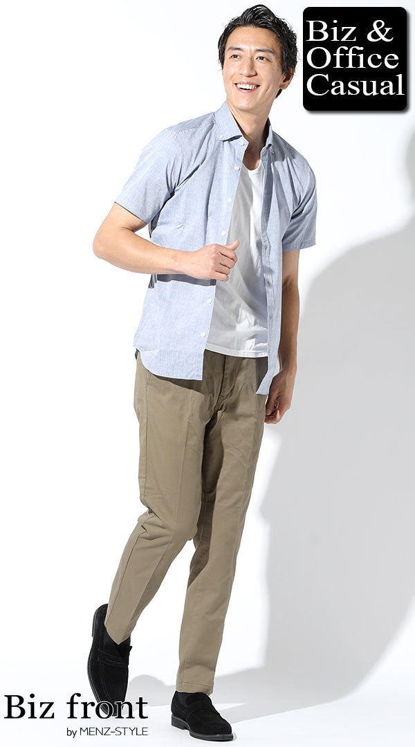コーディネート例 ネイビー半袖シャンブレーシャツ×白半袖VネックTシャツ×カーキストレッチスラックスチノパン