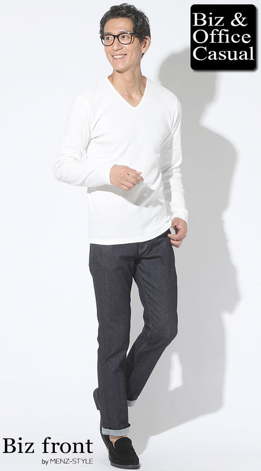 白Vネック長袖Tシャツ×スリムストレッチジーンズデニムパンツ　ロールアップスタイル　biz21ss_7912