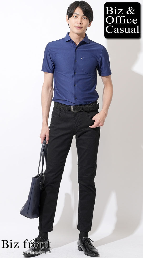 コーディネート例 ネイビーシャツ型半袖ポロシャツ×黒スリムチノパンツ