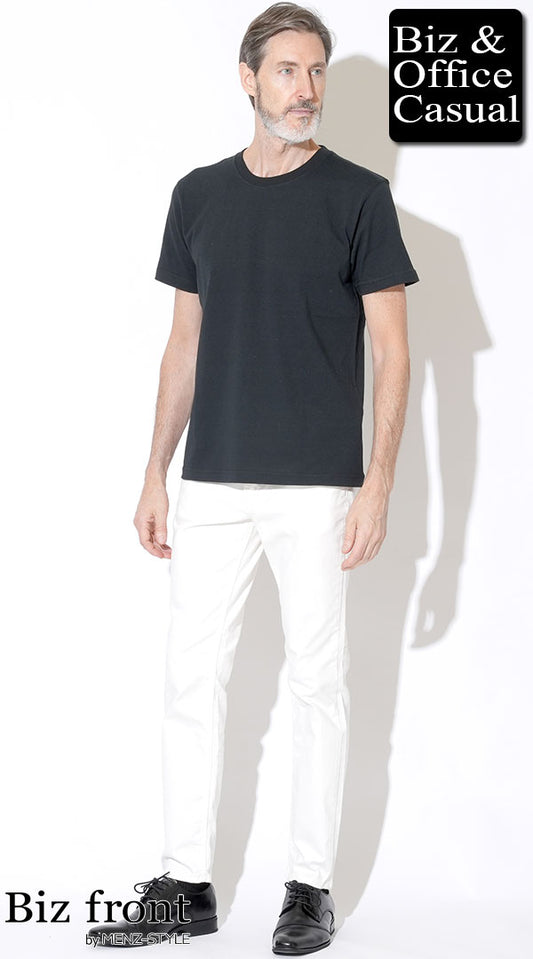 【60代】黒Tシャツ×白パンツ×黒革靴　biz23ss1199