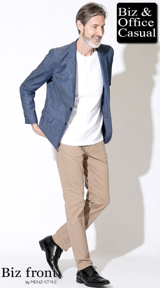 【60代】デニムテーラードジャケット白丸首半袖Tシャツ×ベージュチノパン×黒革靴　biz23ss1413