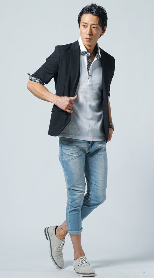 黒五分袖ジャケット　白ポロシャツ　ブルークロップドデニムパンツ　snp_lr1378