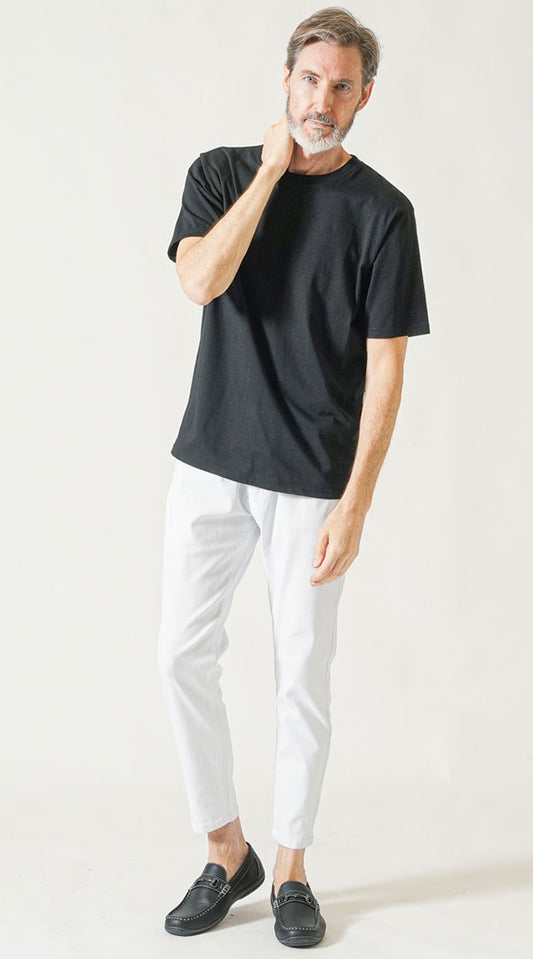 【60代】黒半袖Tシャツ　白テーパードパンツ　snp_nw0938
