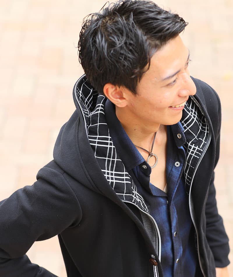 フェイクレイヤードダブルフードジップボタンパーカー