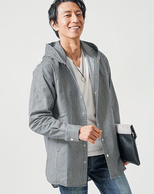 体型カバー綿100％厚手ヒッコリーストライプフード付きワイヤー入りセミロング丈ボタンシャツパーカージャケット