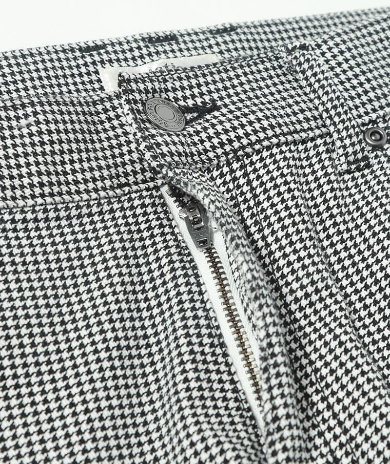 動きやすいストレッチ素材スキニー千鳥格子チノパンツ