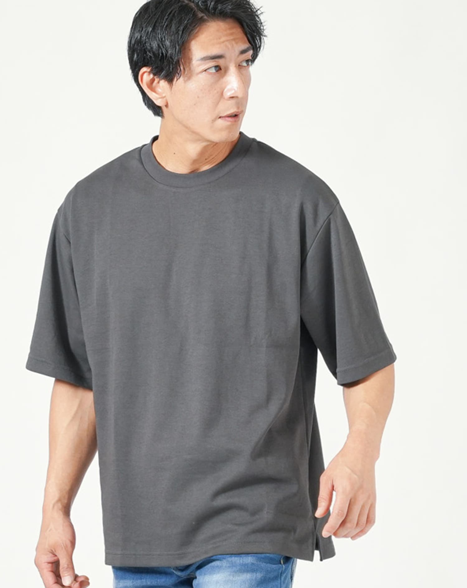 体型カバーできる接触冷感ゆったり半袖クルーネックTシャツ