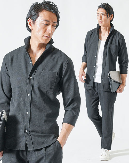 黒セットアップ 黒シャツ 白タンクトップ 黒テーパードパンツの