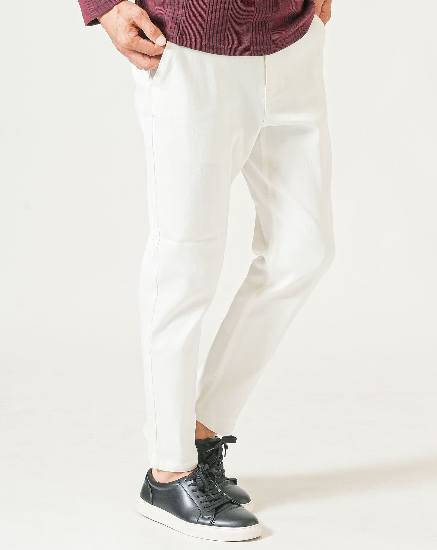 厚手生地ストレッチテーパードチノパンツ