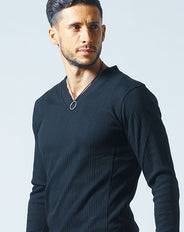 がっちり体型の方におすすめランダムテレコ編みVネック長袖Ｔシャツ