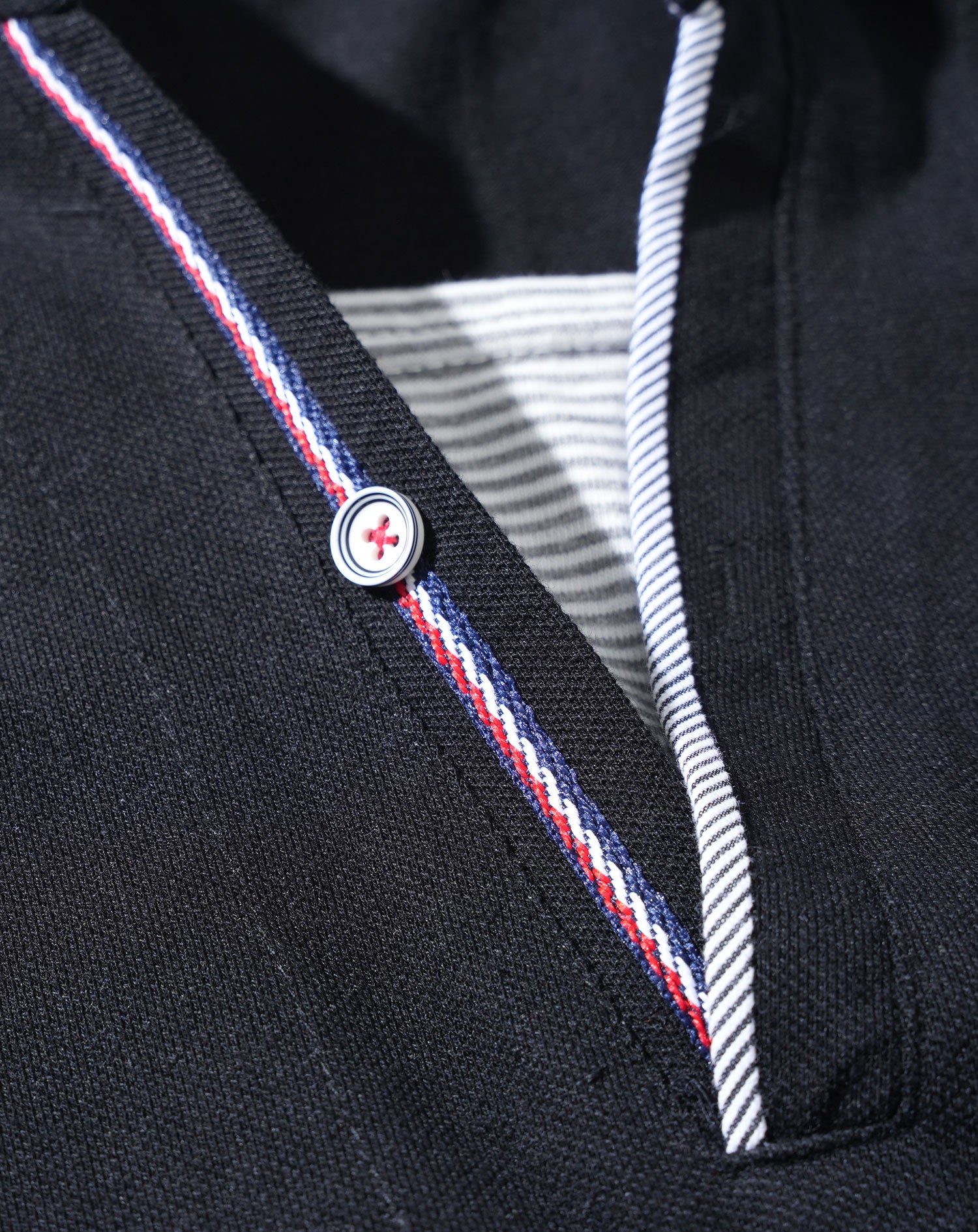 フェイクレイヤードトリコロールライン半袖スキッパーポロシャツ