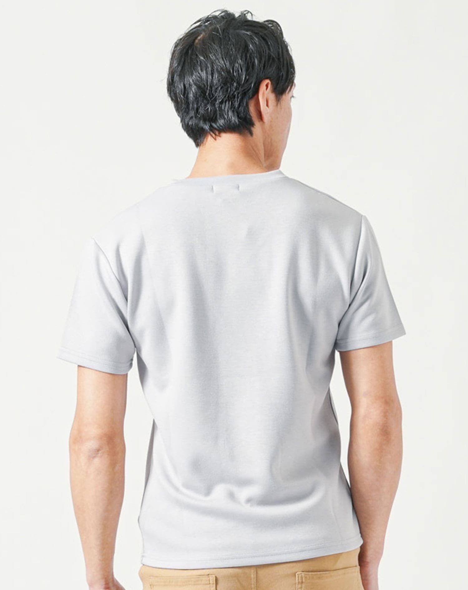 厚手生地＆接触冷感スリムフィット半袖VネックTシャツ