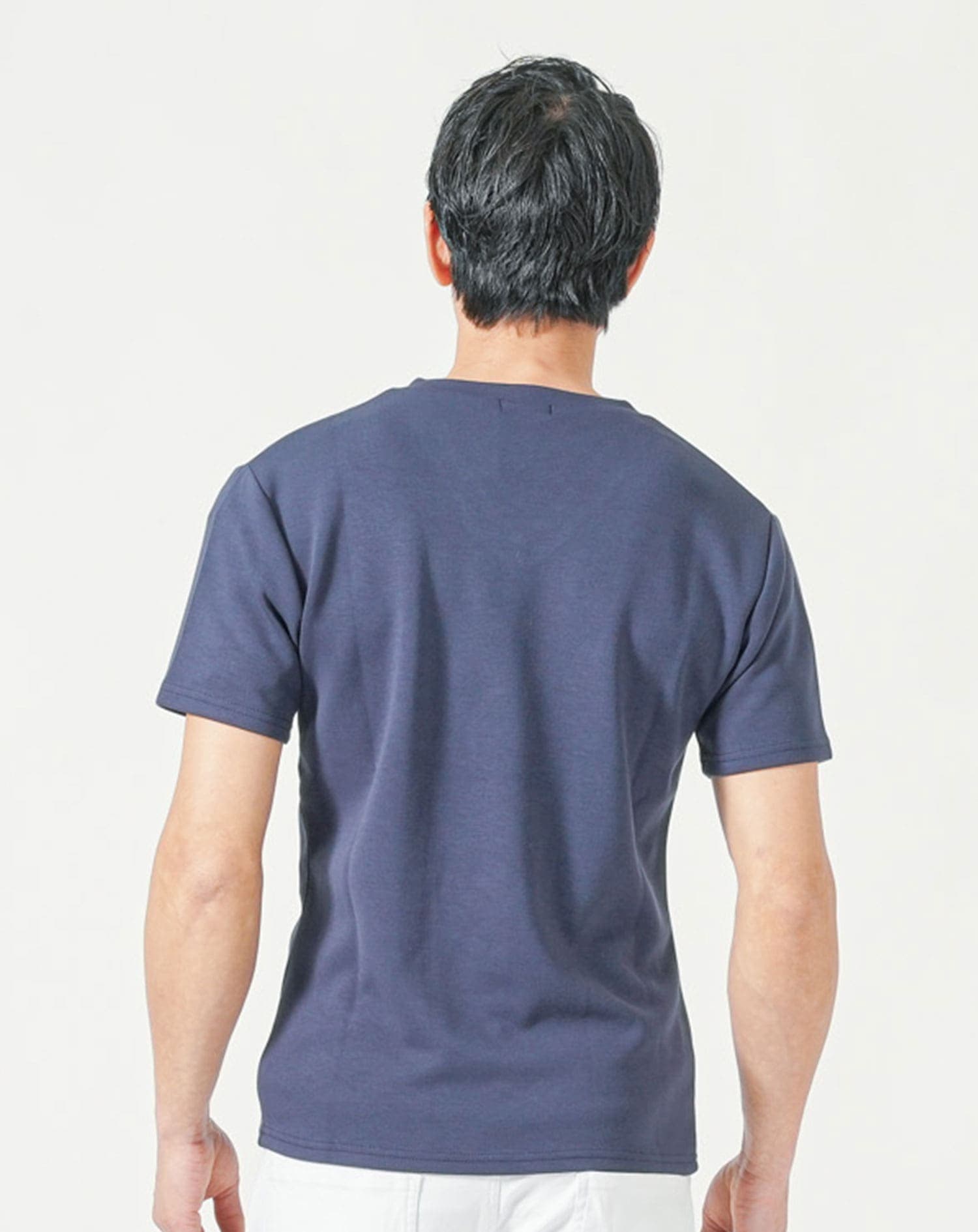 厚手生地＆接触冷感スリムフィット半袖VネックTシャツ