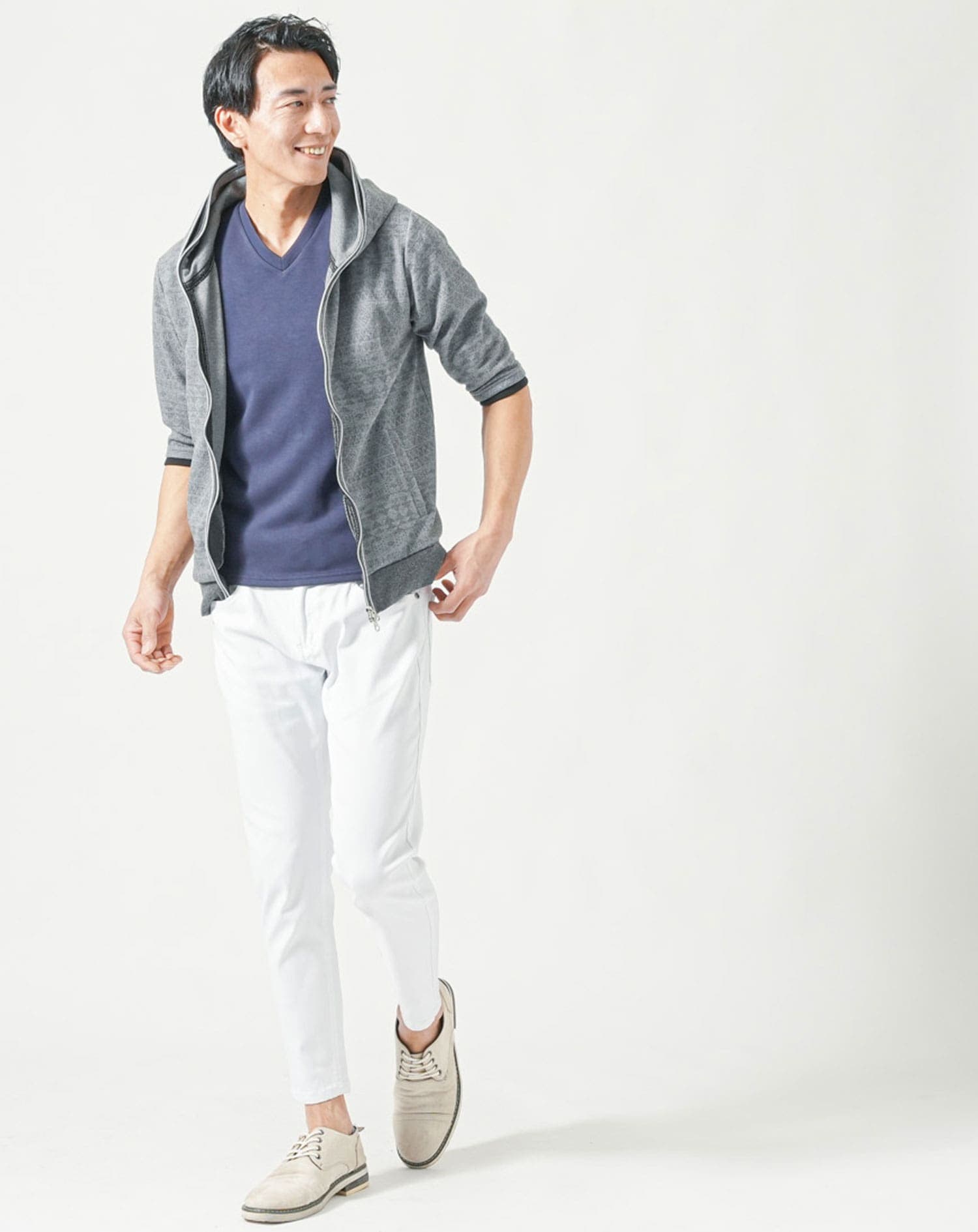 厚手生地＆接触冷感スリムフィット半袖VネックTシャツ