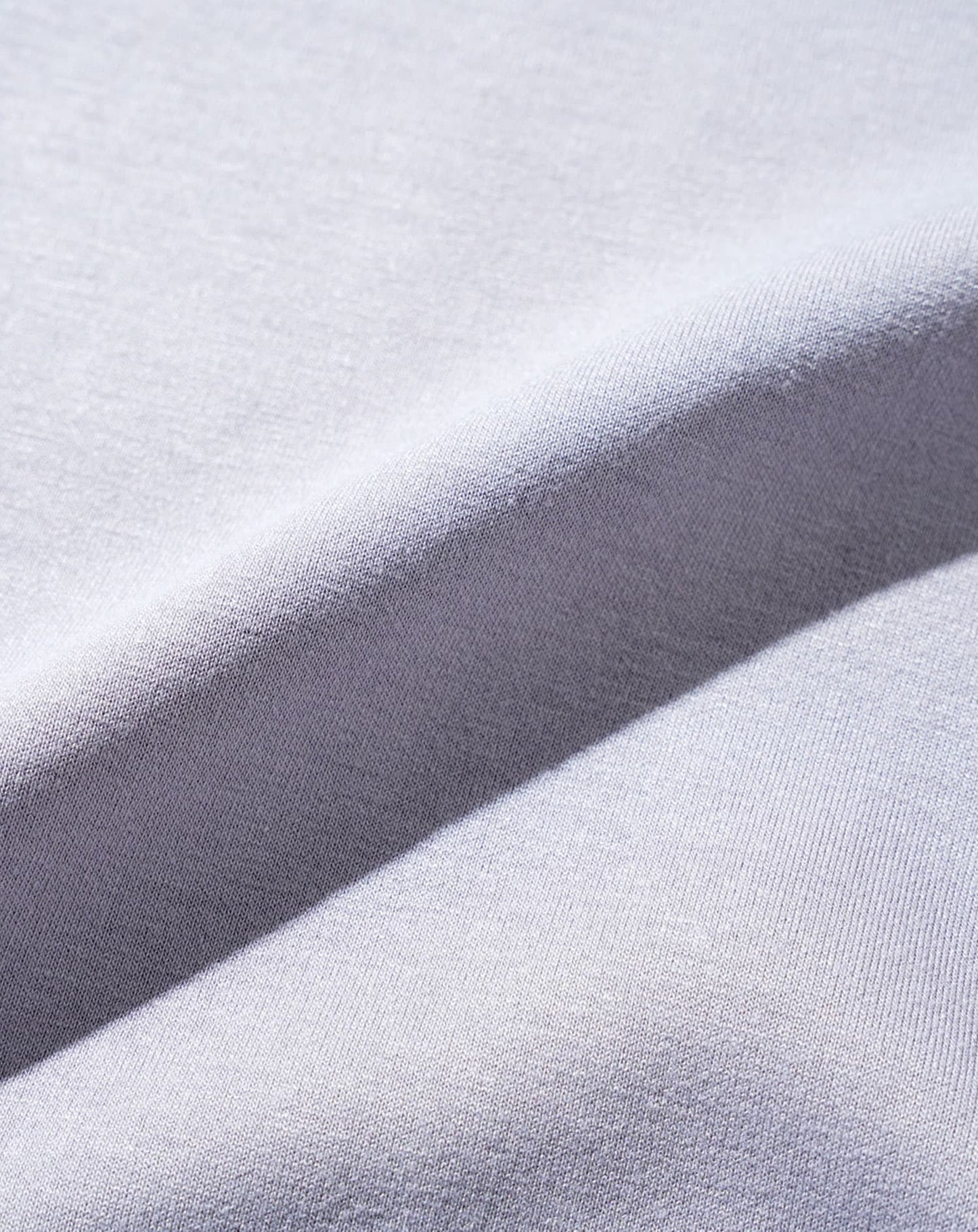 厚手生地＆接触冷感スリムフィット半袖VネックTシャツ