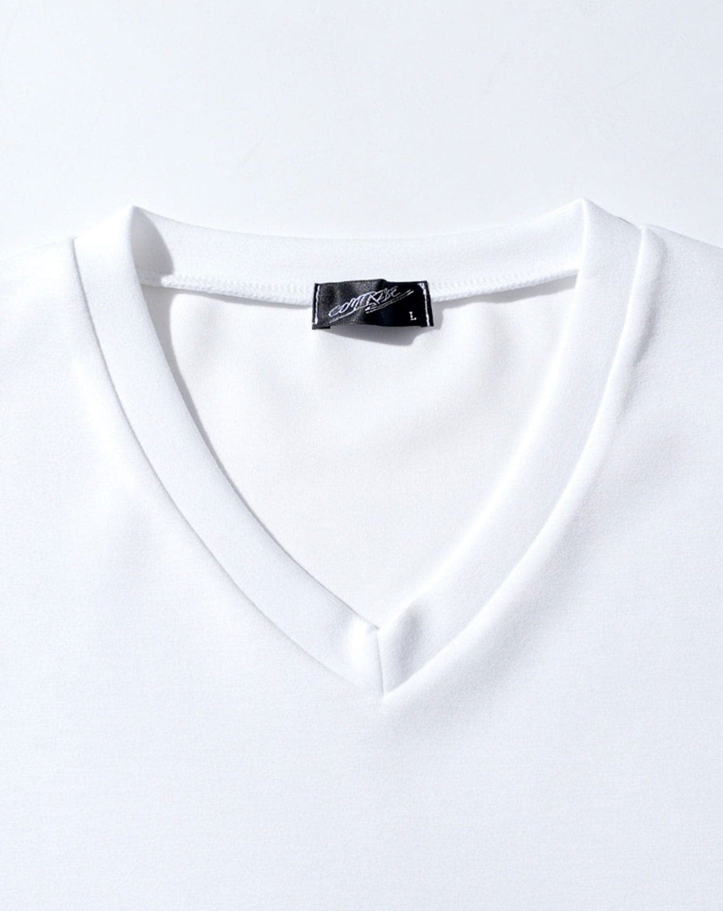 厚手生地＆接触冷感スリムフィット半袖VネックTシャツ