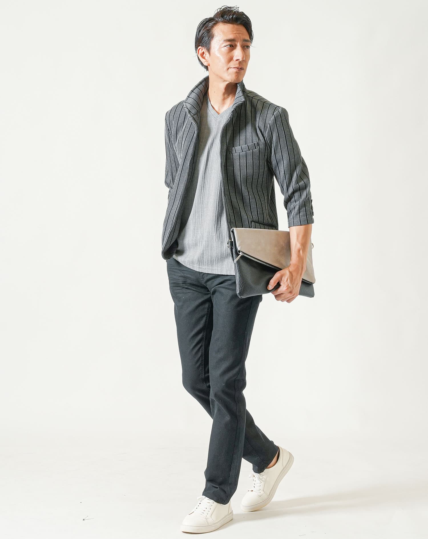 ランダムテレコ素材半袖スリムVネックTシャツ