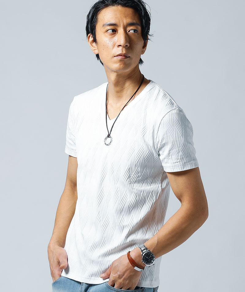 脱ぎ着がしやすい！ぐーんと伸びる膨れバイアス柄半袖VネックTシャツ