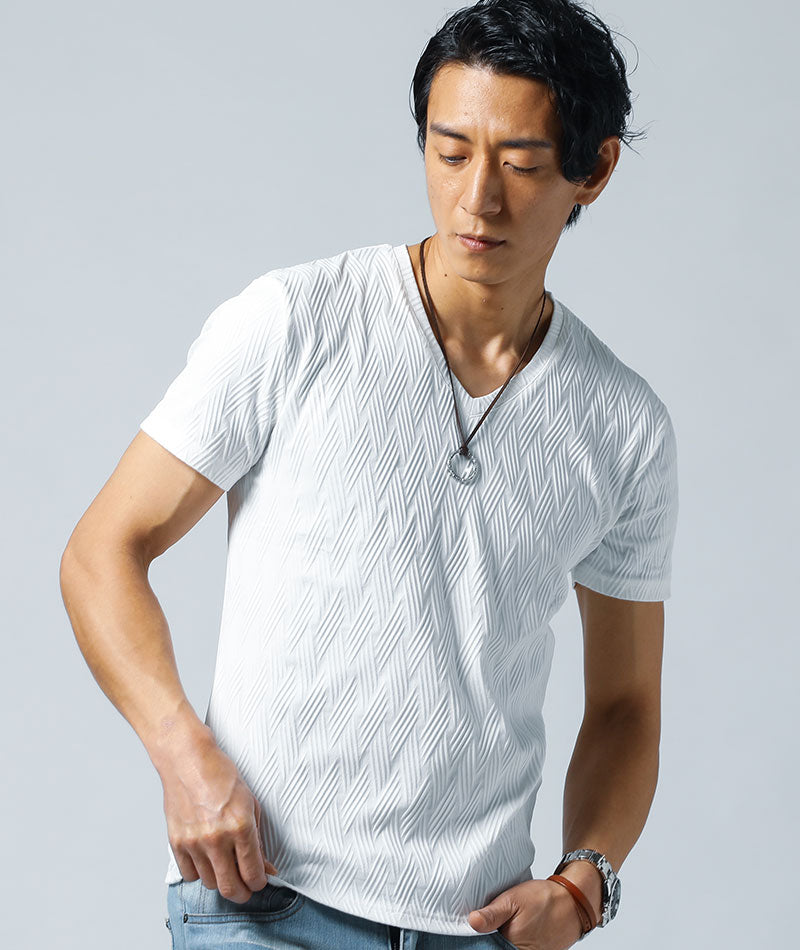 脱ぎ着がしやすい！ぐーんと伸びる膨れバイアス柄半袖VネックTシャツ