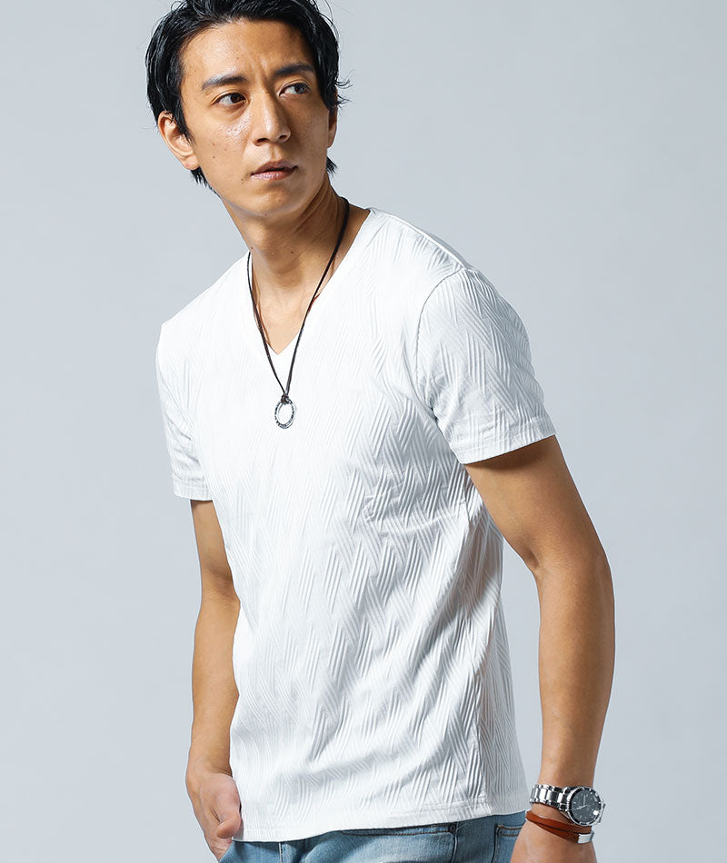 脱ぎ着がしやすい！ぐーんと伸びる膨れバイアス柄半袖VネックTシャツ