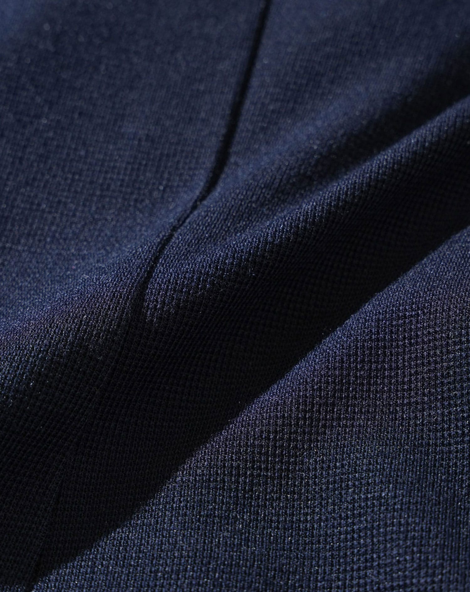 セットアップ ポケットチーフ付き長袖ストレッチカットテーラードジャケット×テーパードパンツ