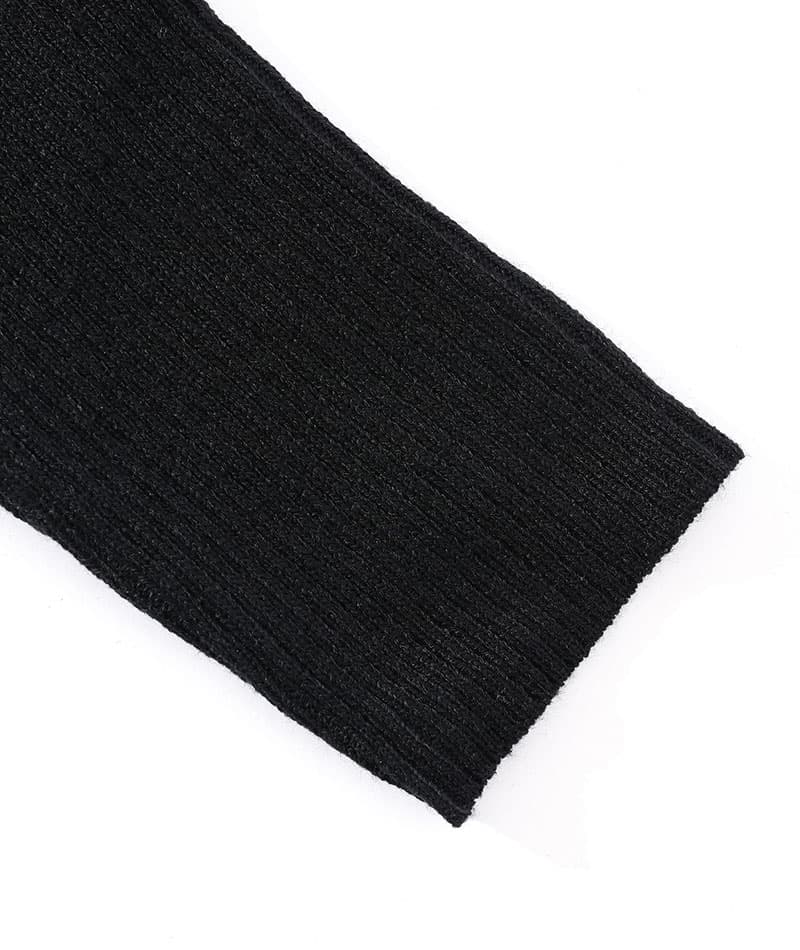 リブ編みハイネックニット