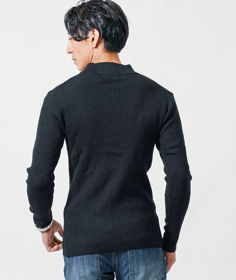 リブ編みハイネックニット