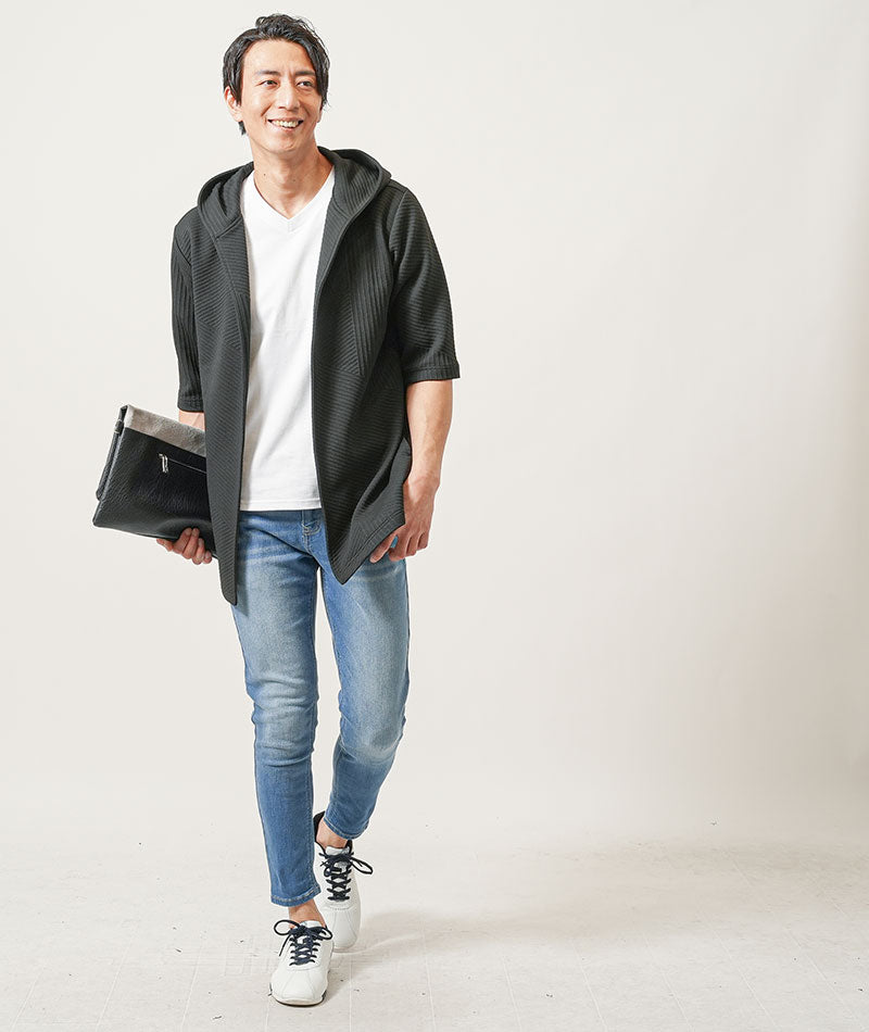 ブラック　H183cmW63kg 着用サイズ:Ｌ