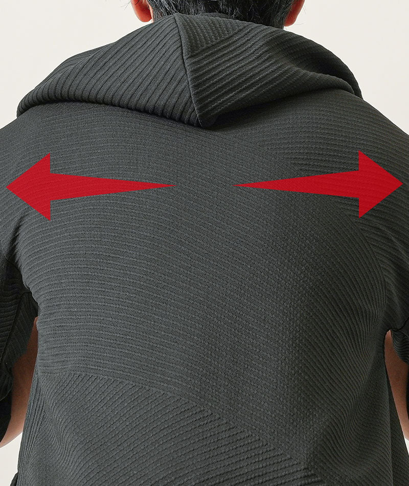 ブラック　H183cmW63kg 着用サイズ:Ｌ