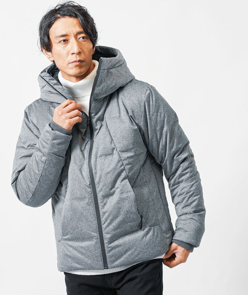 黒パンツに合う暖かい冬アウター