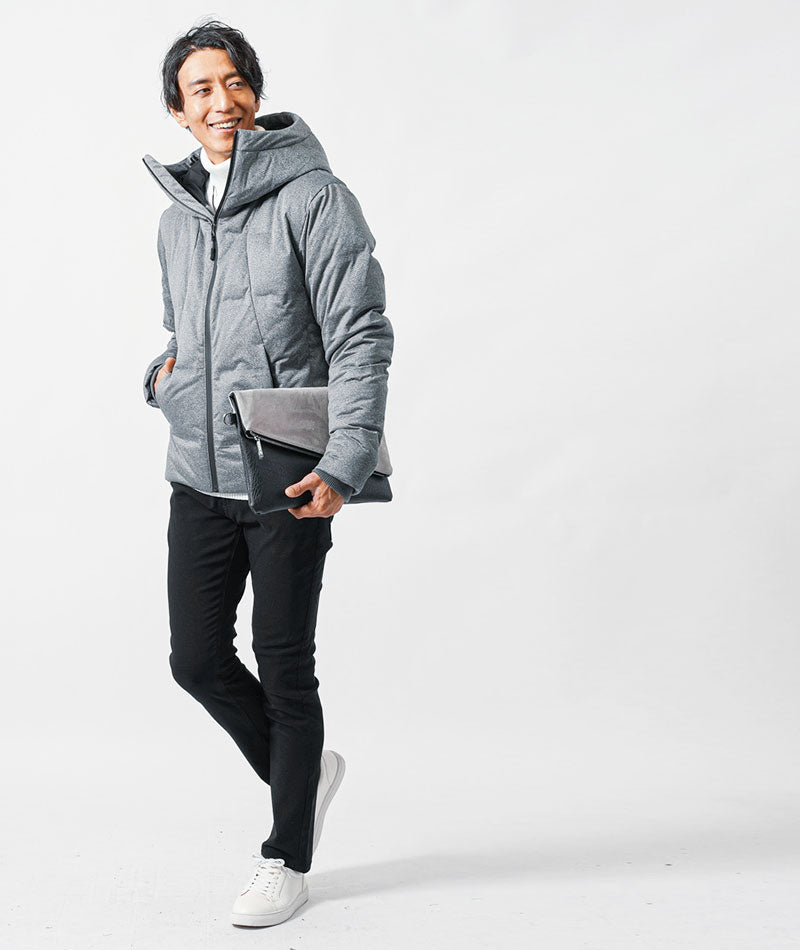 黒パンツに合う暖かい冬アウター