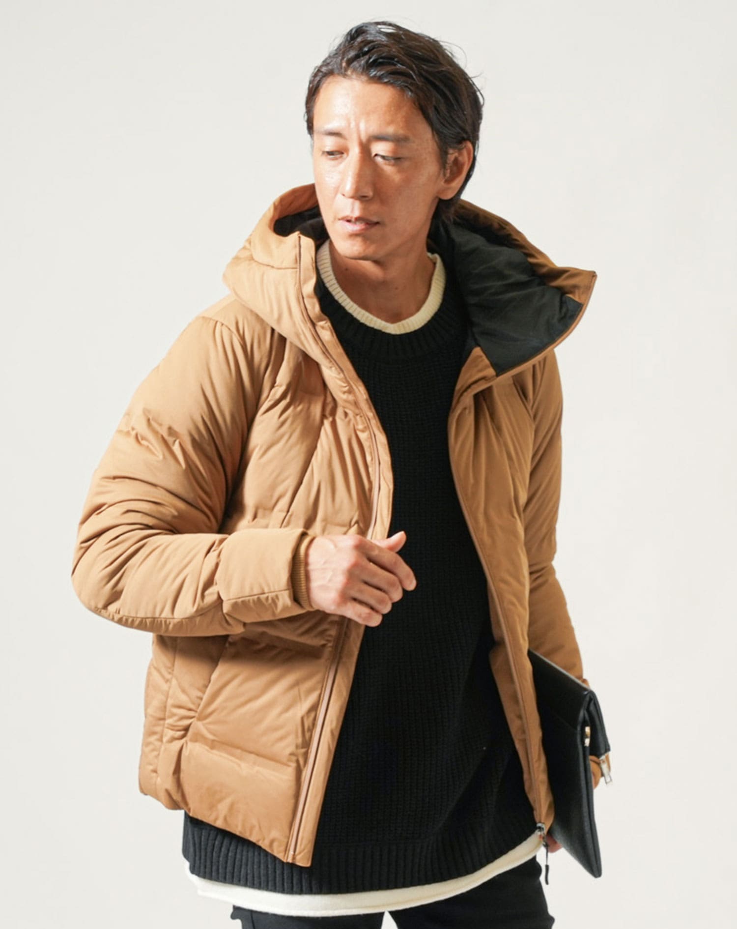 黒パンツに合う暖かい冬アウター