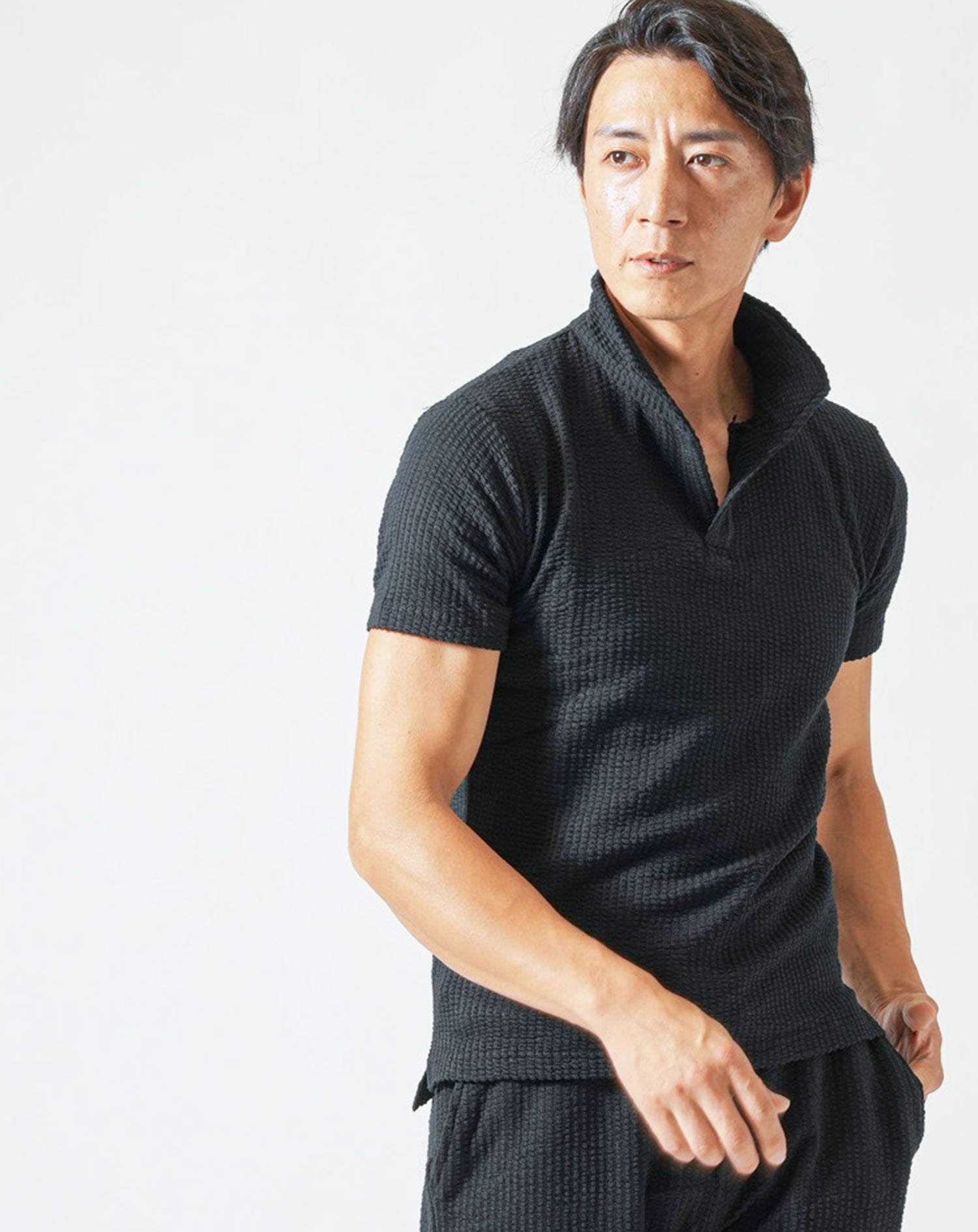 夏服セットアップ フクレストライプ襟ワイヤー入りスキッパー半袖ポロシャツ×ハーフパンツ