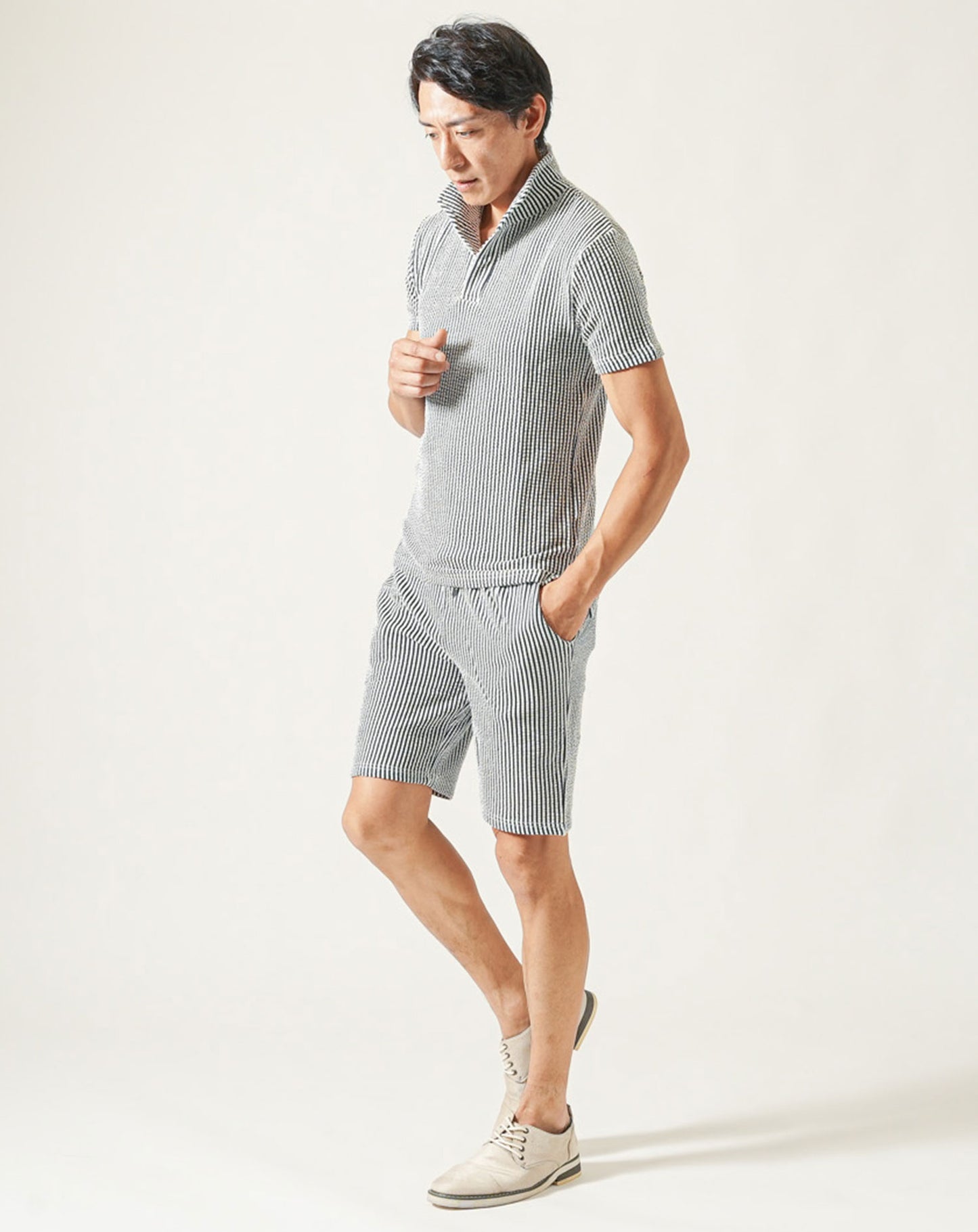 夏服セットアップ フクレストライプ襟ワイヤー入りスキッパー半袖ポロシャツ×ハーフパンツ