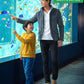 水族館40代50代の服装3点メンズコーデセット  グレースタンドカラージャケット×白VネックＴシャツ×黒スキニーテーパードチノパンツ