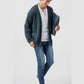 バーベキュー（BBQ）40代50代の服装3点メンズコーデセット  グレーニットカーディガン×白Tシャツ×インディゴデニムパンツ