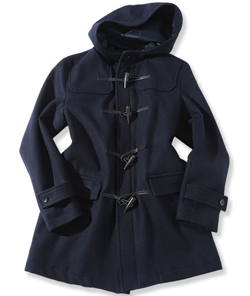 40代メンズ3点コーデセット ネイビーダッフルコート×ワインレッドタートルネックニット×グレーストレッチスリムチノパンツ biz