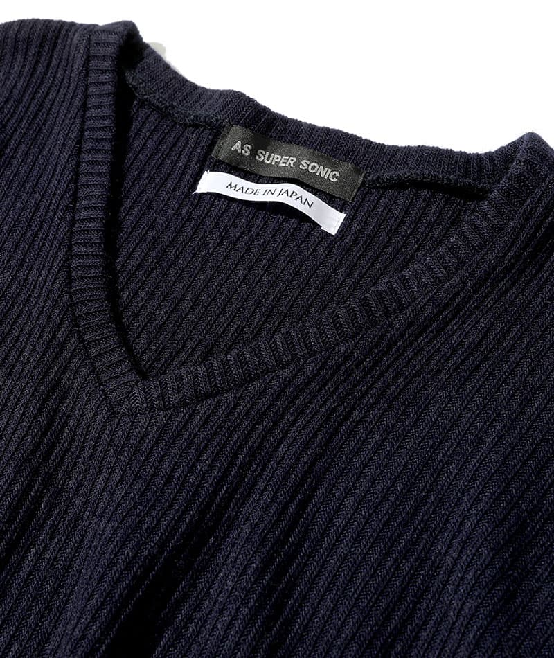 40代メンズ3点コーデセット ネイビーテーラードジャケット×ネイビーVネックニット×黒ストレッチスリムチノパンツ biz