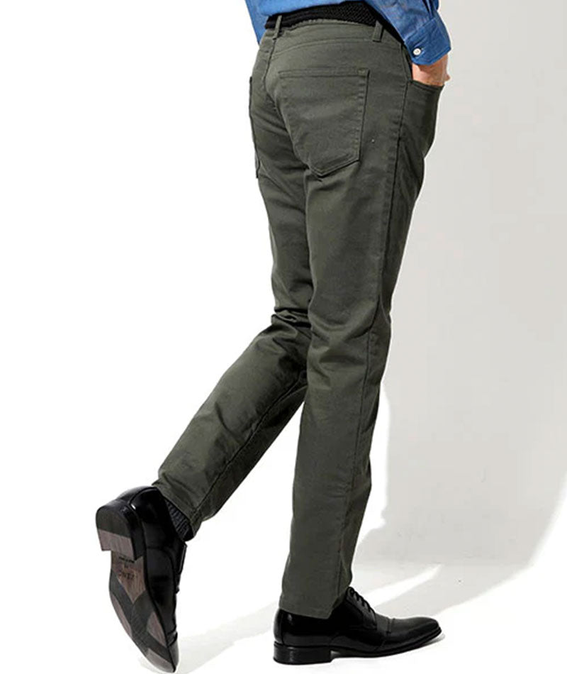 50代メンズ3点コーデセット グレーテーラードジャケット×黒長袖Tシャツ×カーキストレッチチノパンツ biz