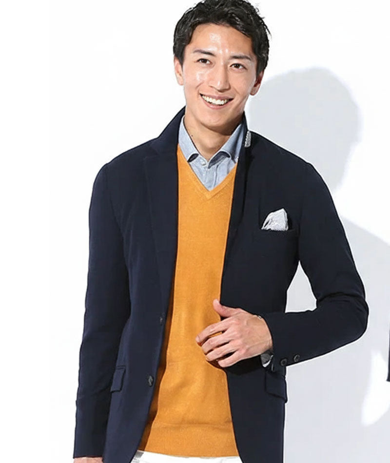 20代メンズ3点コーデセット ネイビーストレッチジャケット×白長袖Tシャツ×ベージュスリムパンツ biz