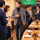 同窓会40代50代の服装3点メンズコーデセット  グレースタンドカラージャケット×ワインタートルネックニット×黒スキニーテーパードチノパンツ