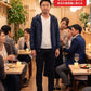 飲み会40代50代の服装3点メンズコーデセット  黒テーラードジャケット×白VネックTシャツ×グレースキニーチノパンツ