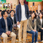 子供の授業参観・発表会の服装の服装40代50代3点メンズコーデセット  ネイビーテーラードジャケット×白クルーネックTシャツ×ベージュスキニーテーパードパンツ