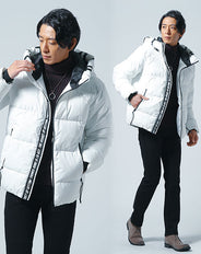 冬服30代スマートメンズ3点コーデセット 白フード付き中綿ダウンジャケット×黒タートルネックニット×黒スリムストレッチパンツ