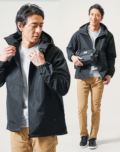 バーベキュー・キャンプデート服メンズ3点コーデセット 黒マウンテンパーカー×グレー長袖スウェットトレーナー×ベージュスリムチノパンツ